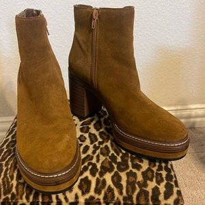 Steve Madden Searches Suede Platform Boot Size 8